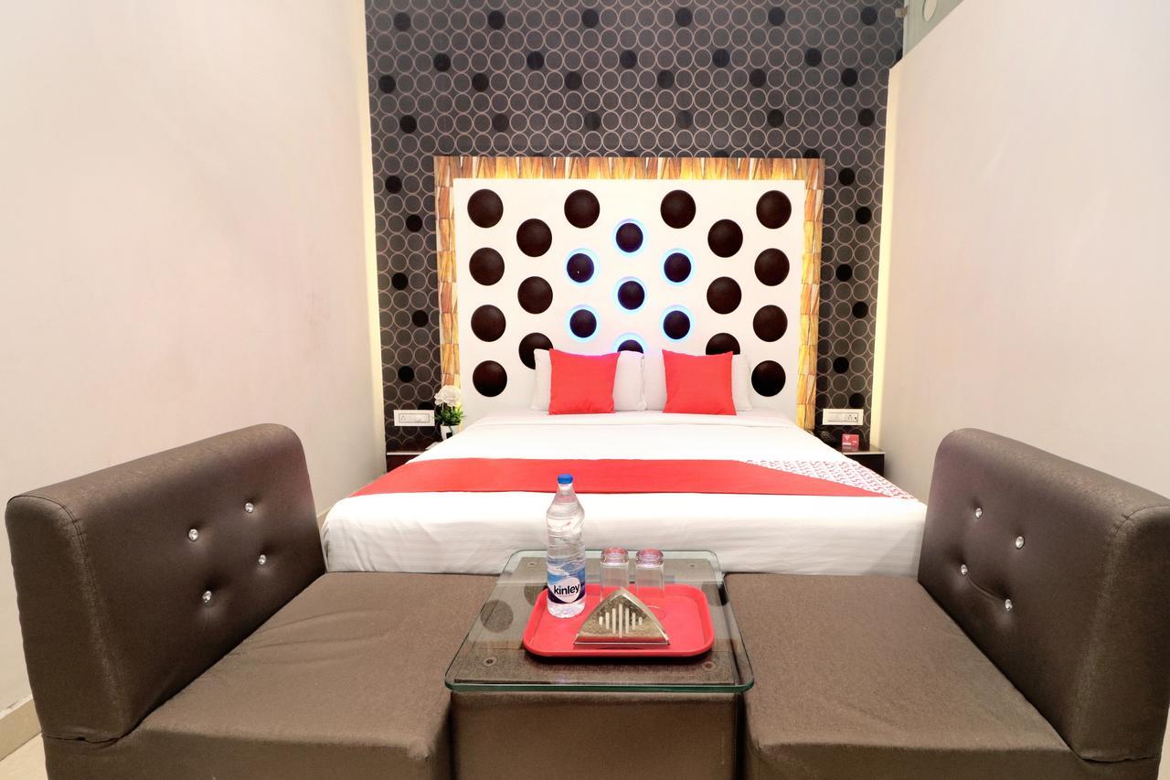Oyo 14829 Hotel J Cruise 루드히아나 외부 사진